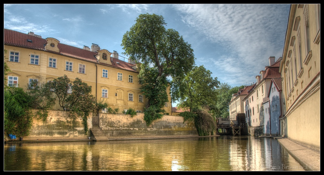 Praha_687_88_89_90_tonemapped web
